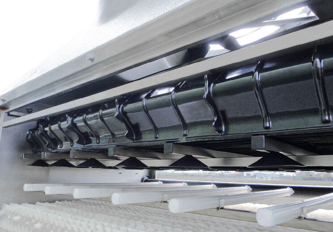 Quick-Release Spray System for Easy Maintenance